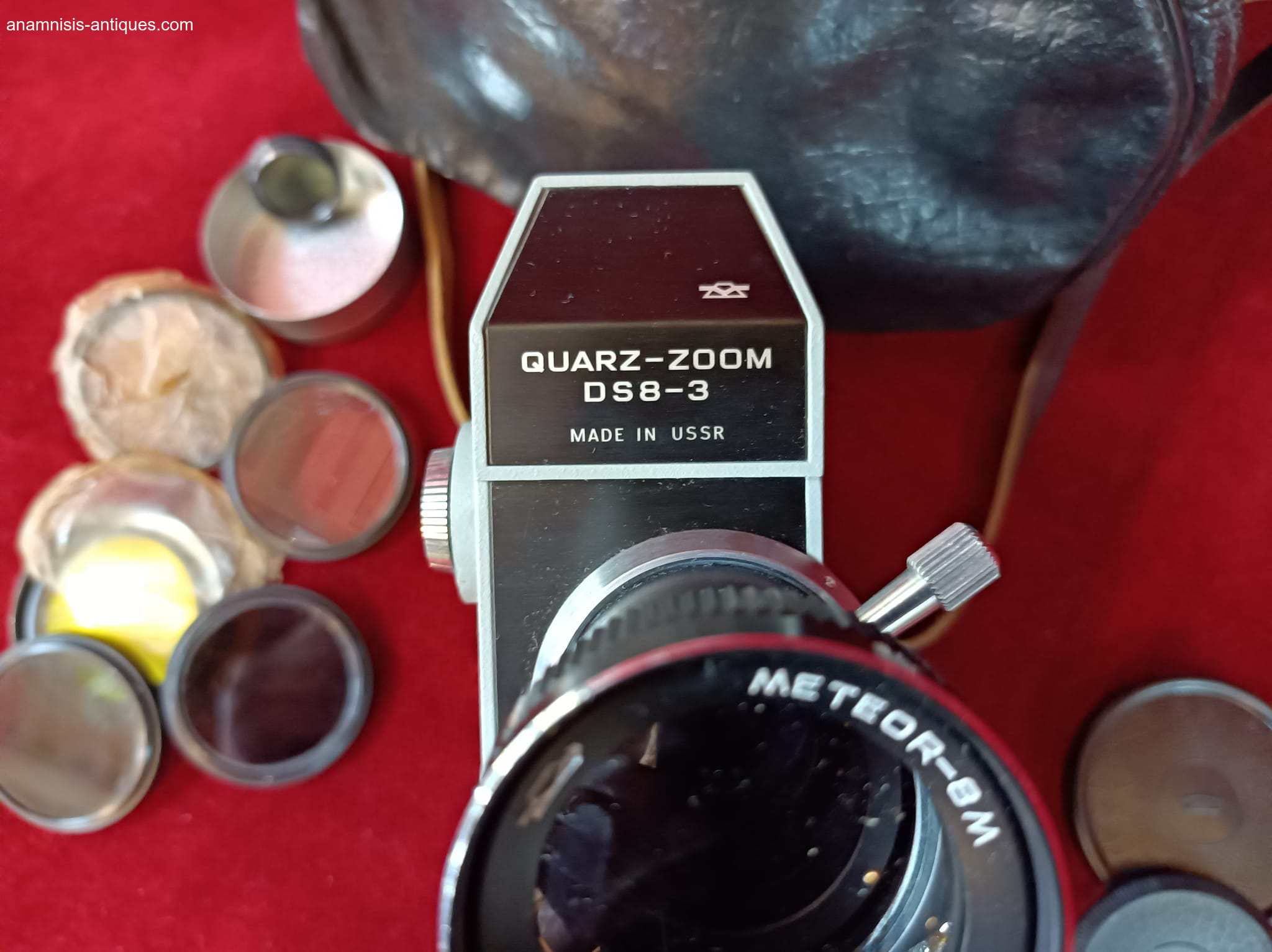 1668889948-Vintage-mhxanh-lipsis--quartz---zoom-DS8-3-made-in-U.S.S.R..jpg